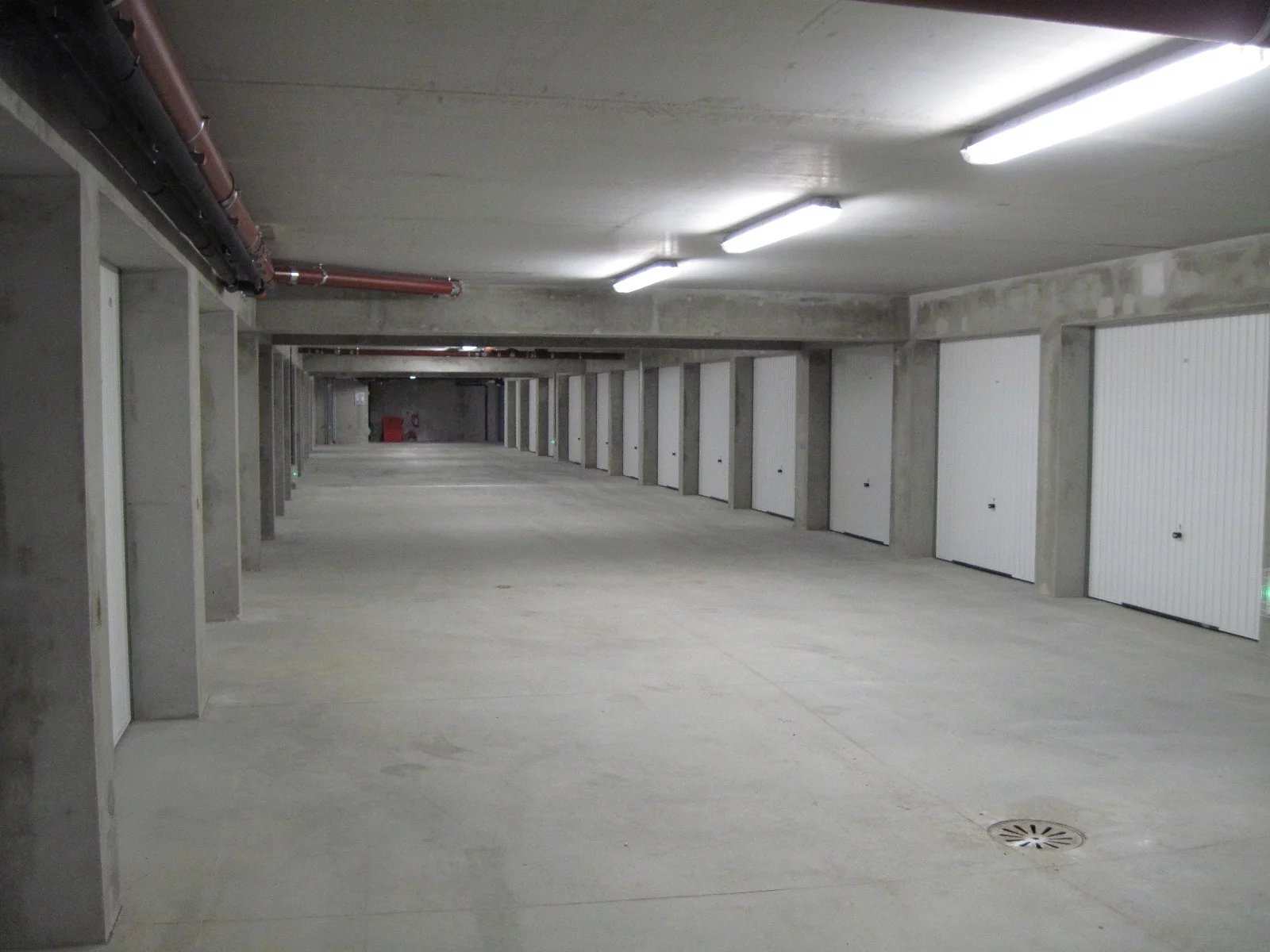 Garage fermé – 13,50 m² – Chaponost Centre
