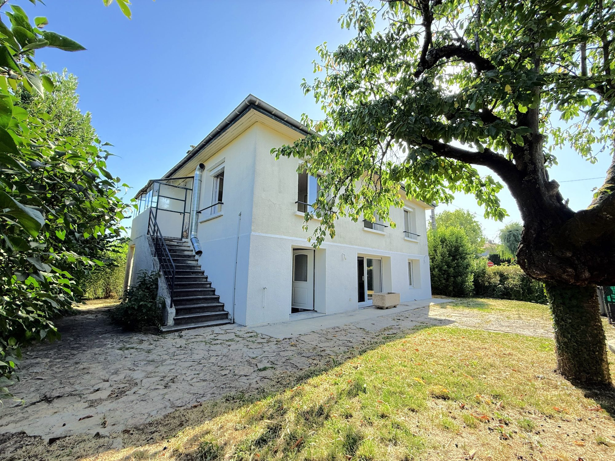 Maison familiale – 116,27 m² – 5 chambres – CHAPONOST