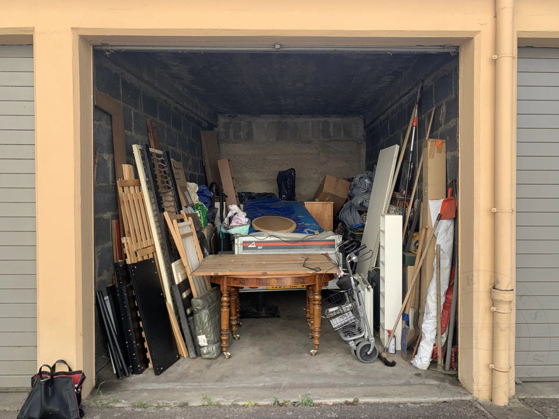 Garage – Oullins
