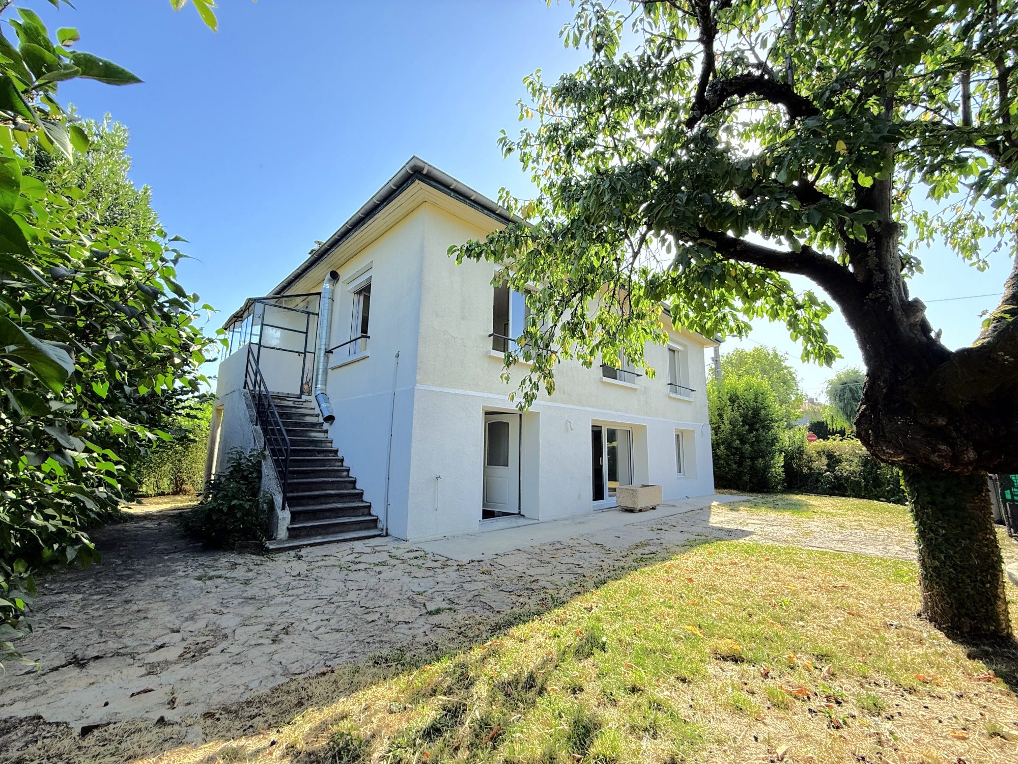 MAISON DE 116,27 m² – 5 CHAMBRES – CHAPONOST