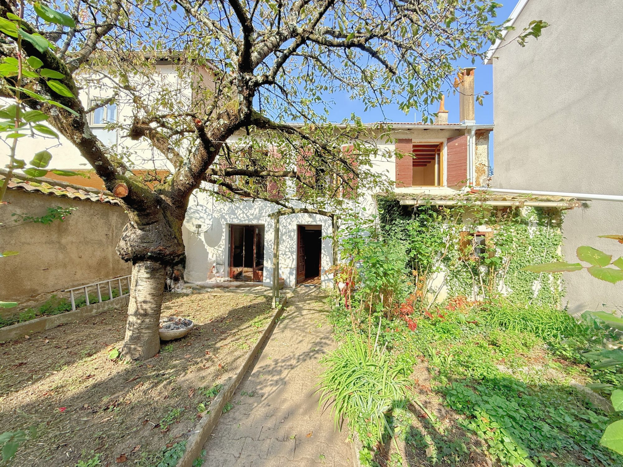 CHAPONOST – Maison 120 m² – 3 Chambres