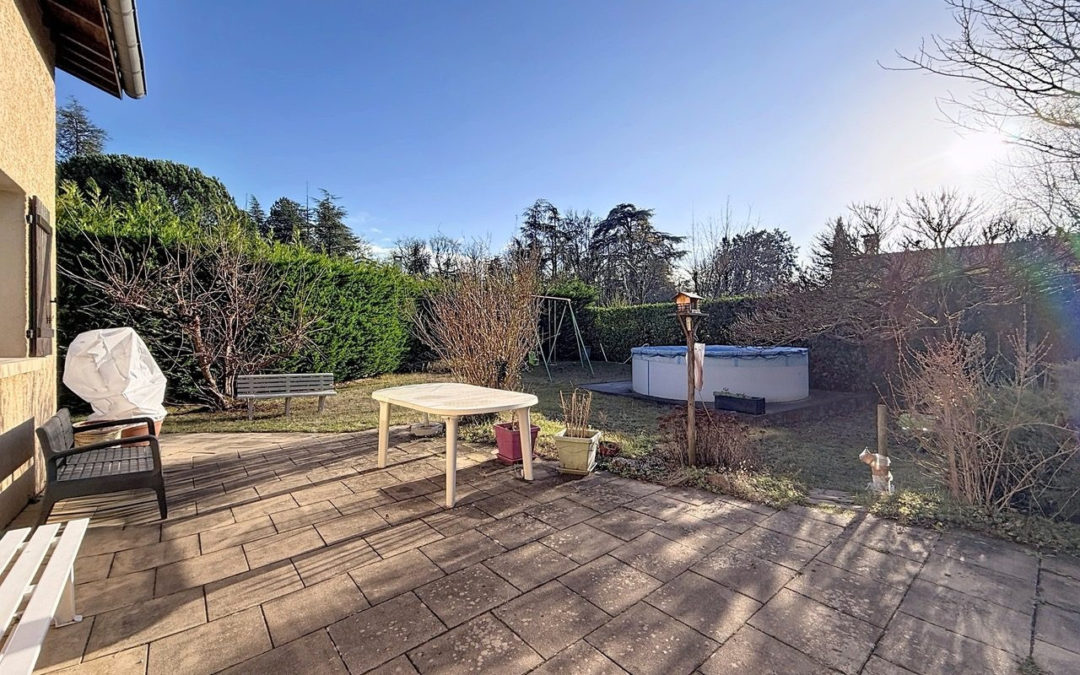 Faut-il passer par une agence pour une maison à louer à Chaponost ?