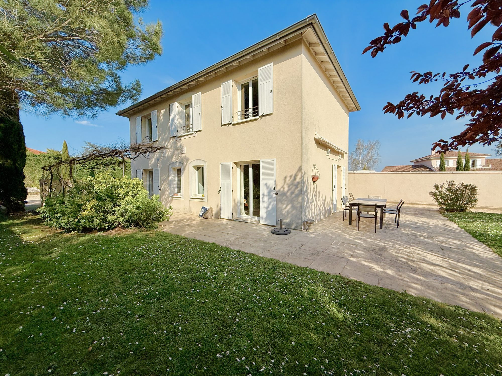 Maison Familiale – 6 Pièces – 4 Chambres – CHAPONOST
